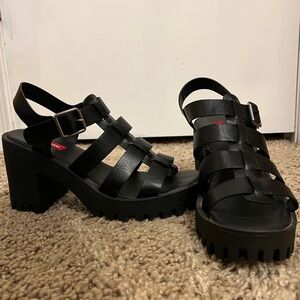 Unionbay Lexie Platform Chunky Sandal